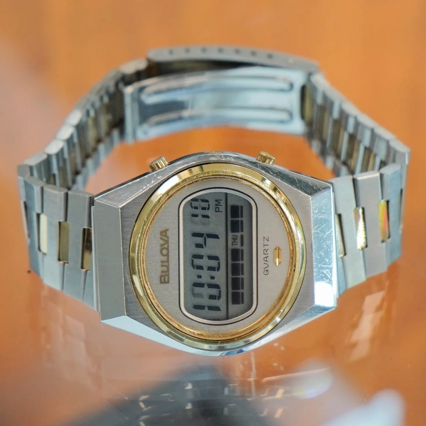 1977 BULOVA Quartz Digital Watch #81301 Two-Tone Case & Original Bracelet - ALL Stainless Steel