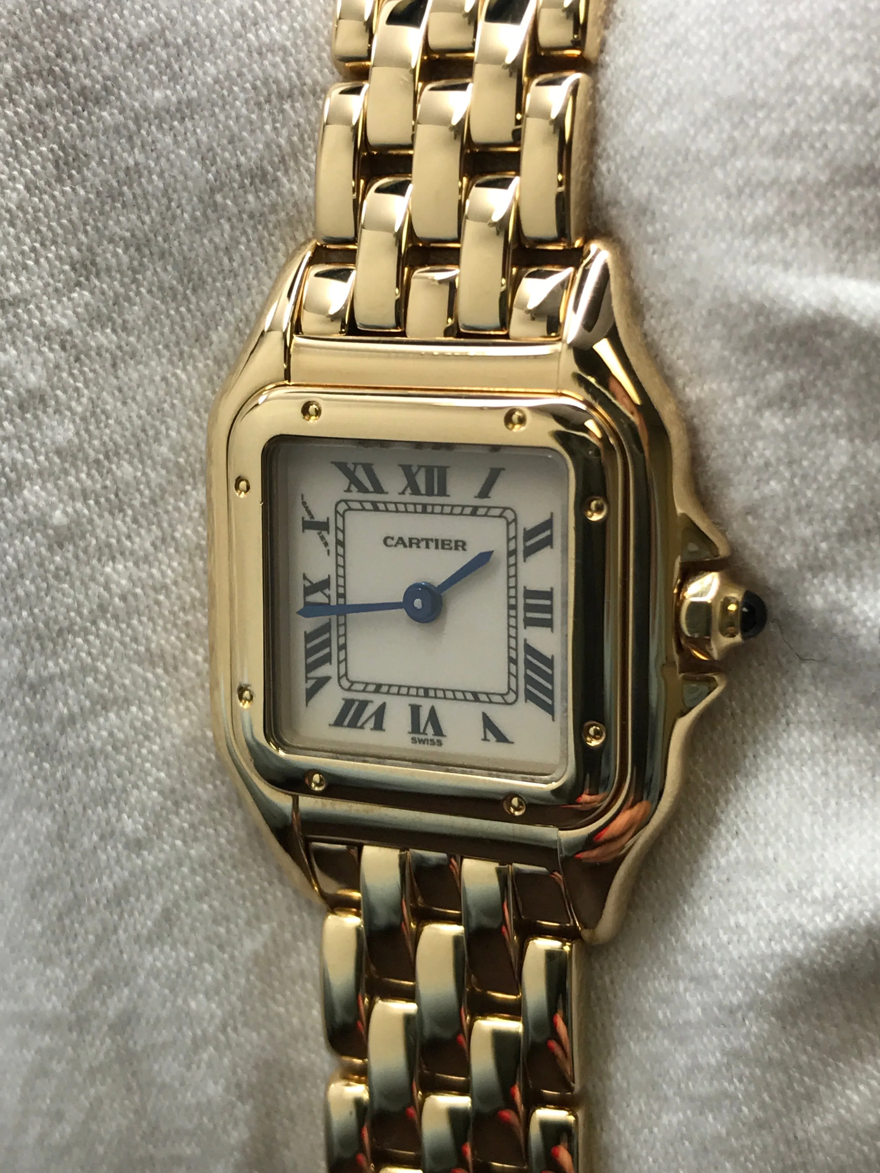 Cartier Panthere 18k Yellow Gold 1070 Off white Dial Quartz Women's Watch