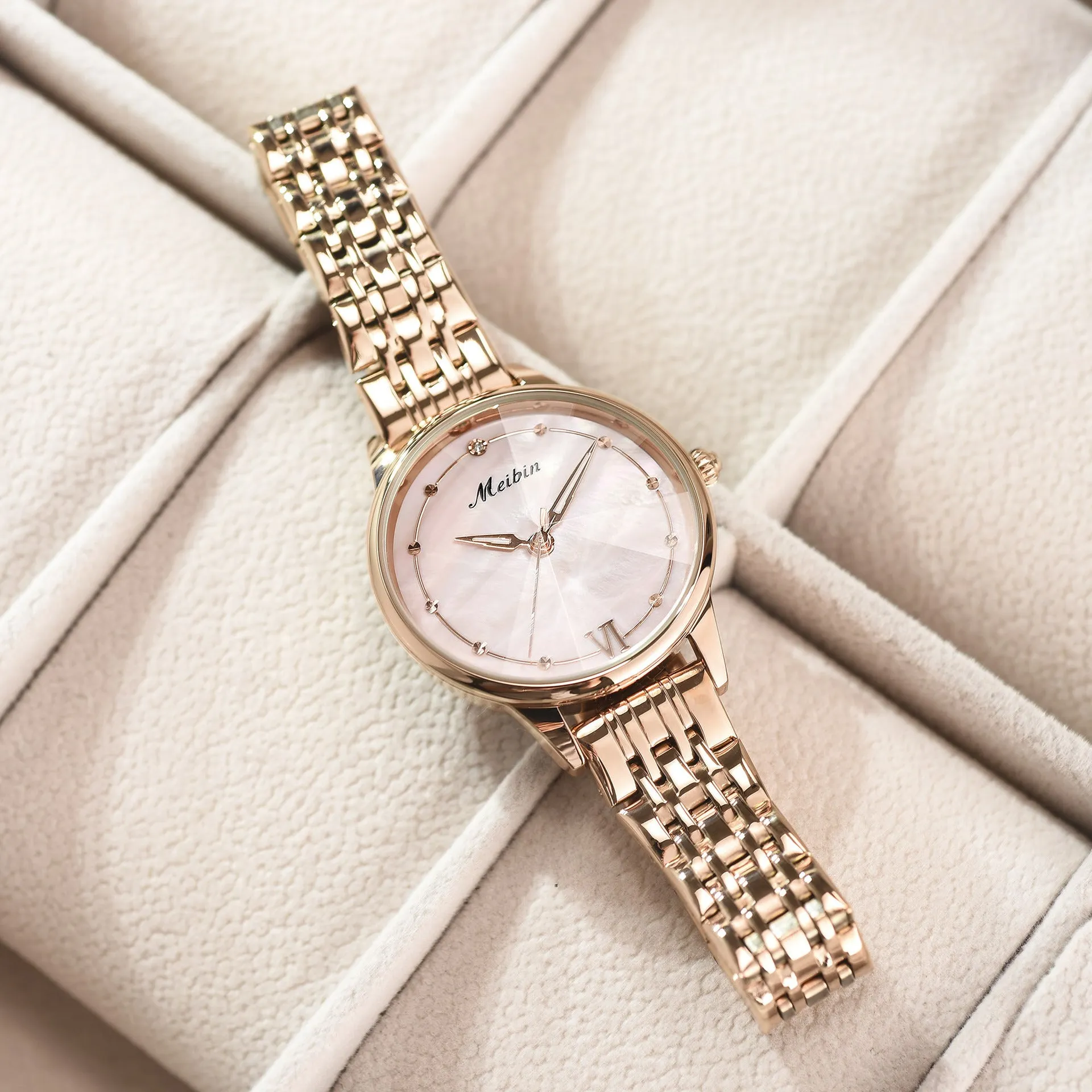 Elegant Geneva Diamond Quartz Watch for Women