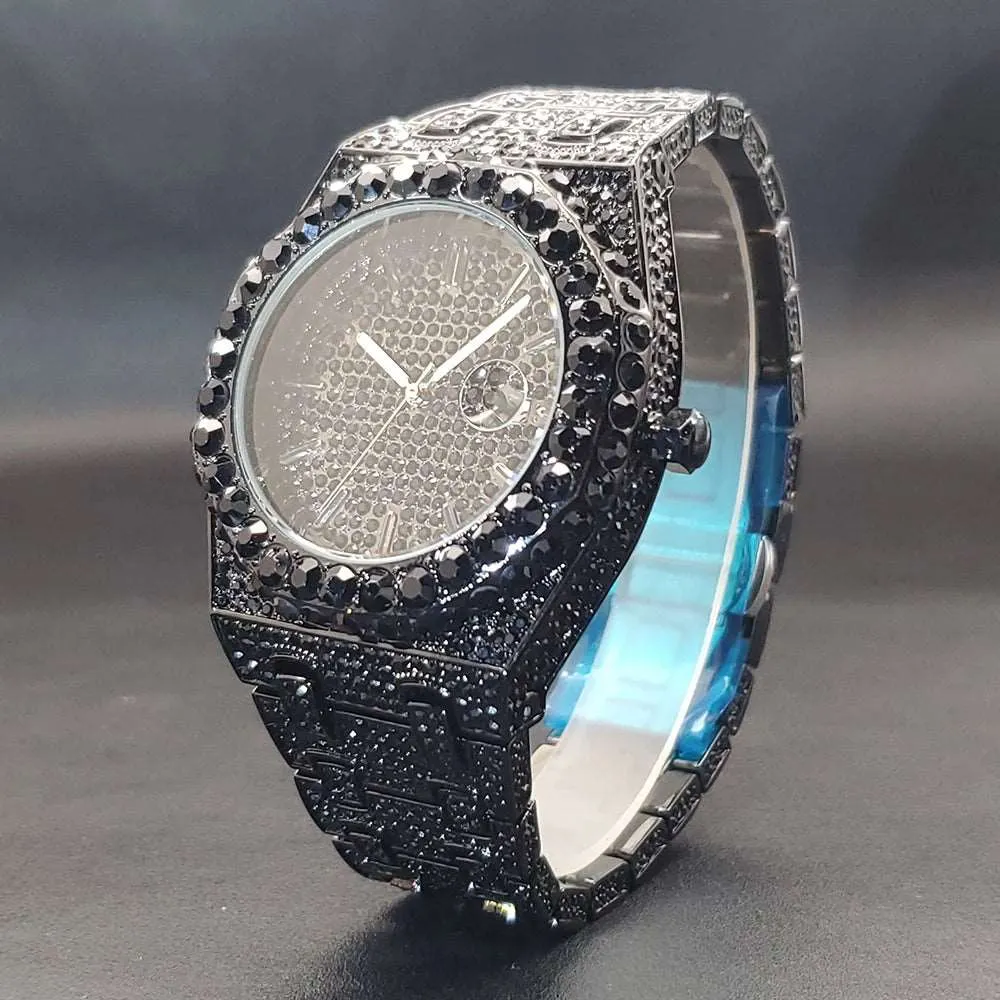 Quartz Watch with Zircon Bezel